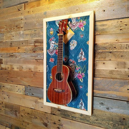 Ukulele display wall hanger Frida Kahlo by Guisplay guitar cabinet case showcase