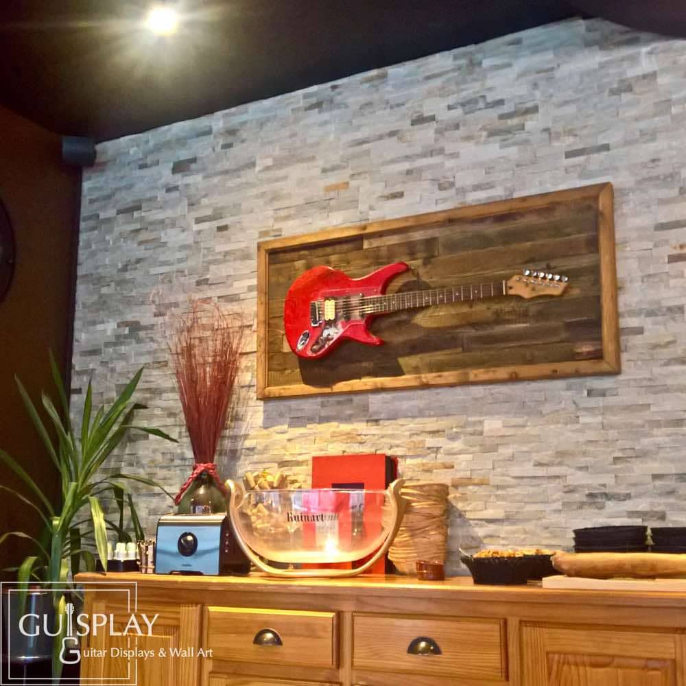 DIY Guitare déco étagères  Meuble deco, Décoration guitare, Support mural  guitare
